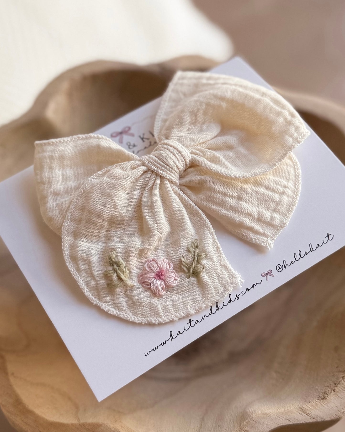 Muslin flower embroidery ✿ fable