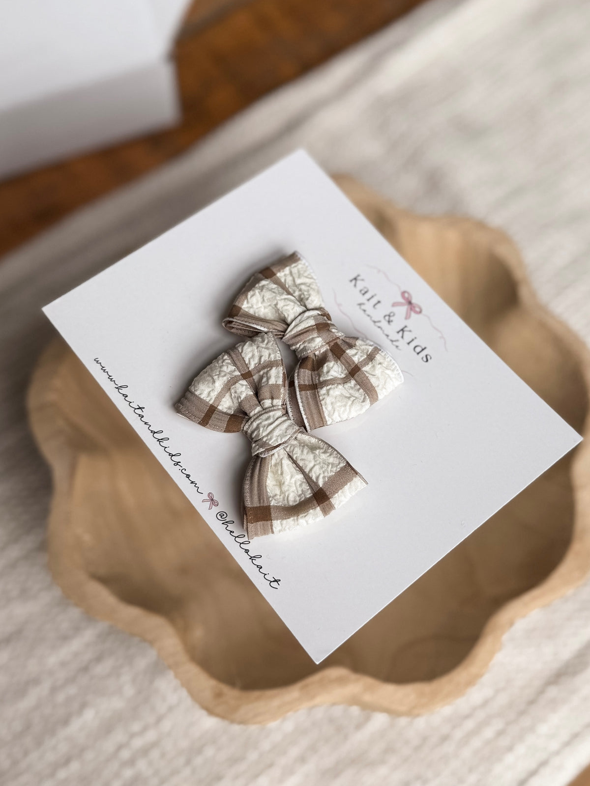 Cream and brown plain / piggy set