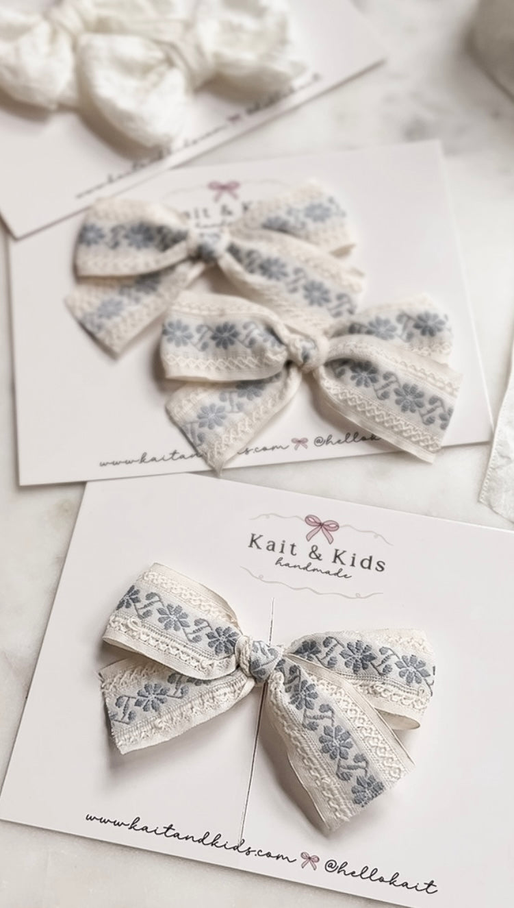 Clara belle ✿ headband / clip / vintage one of a kind
