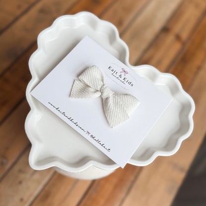 Soft white velvet mini classic ♡ headband / clip / piggy set