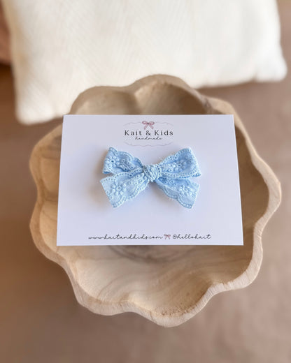 Robyn's egg lace ✿  headband / clip / piggy set