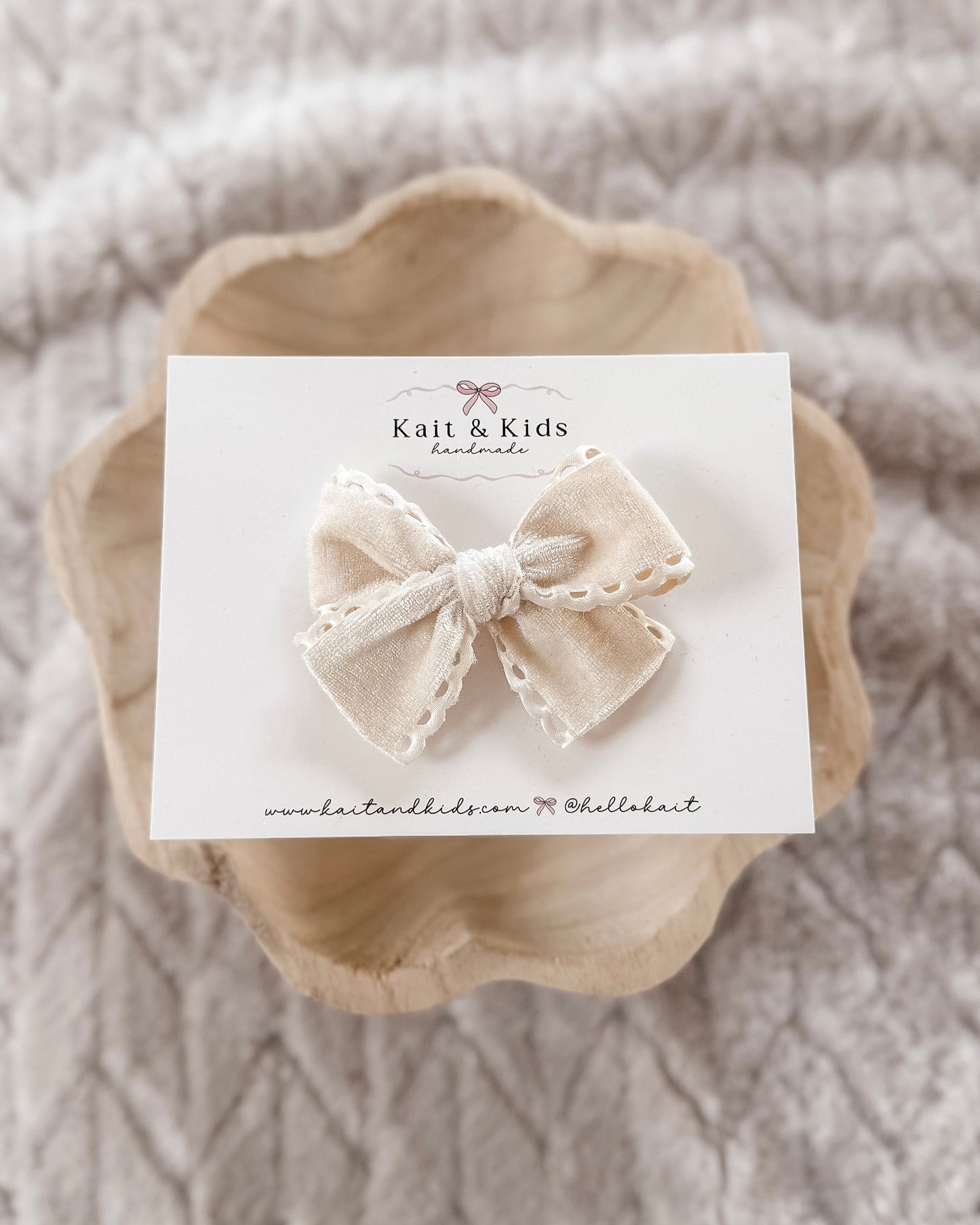 Champagne scalloped velvet