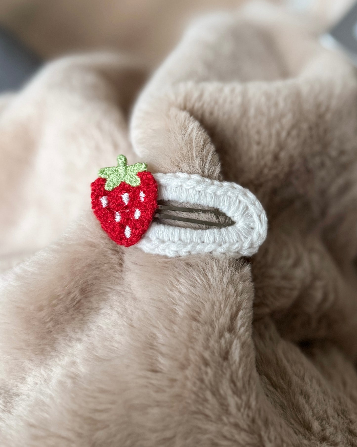 Red strawberries ✿ snap clip