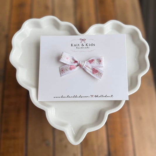 Skinny embroidered heart + daisy ♡ headband / clip / piggy set