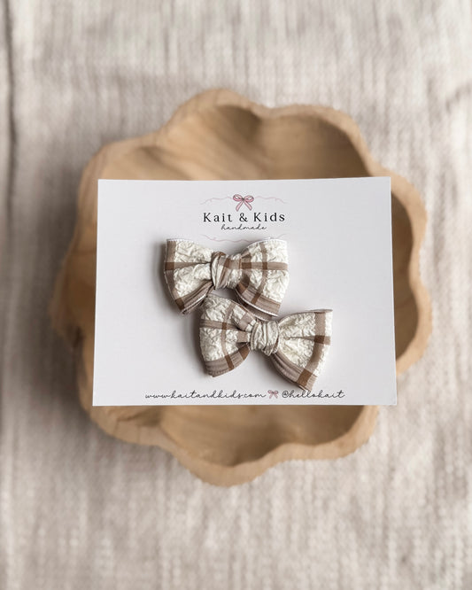 Cream and brown plain / piggy set
