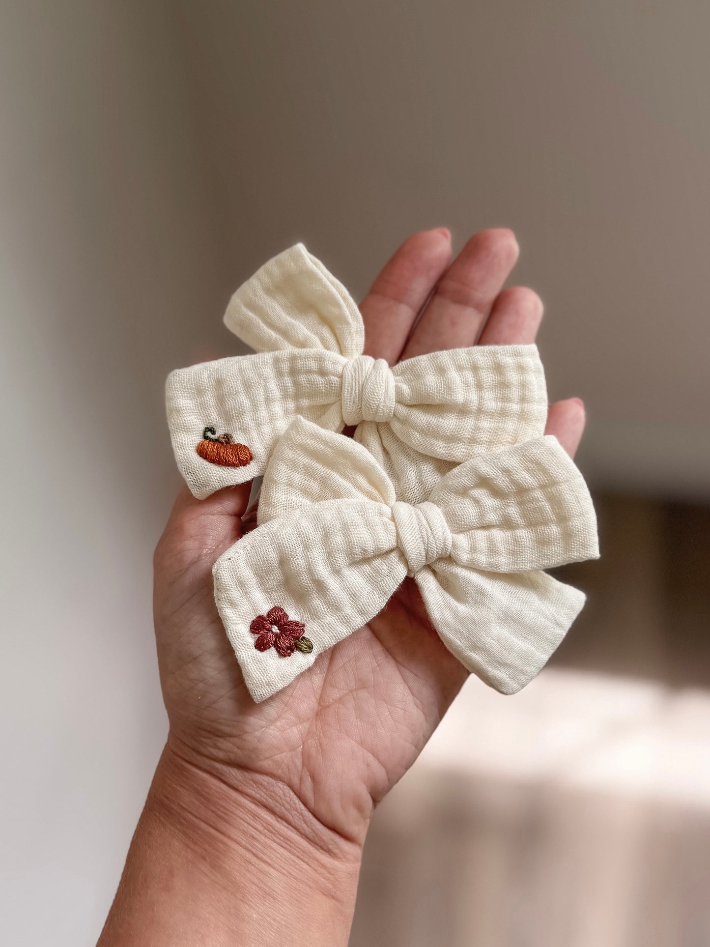 Fall embroidery ✿ headband / clip / piggy set