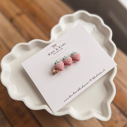 Soft strawberry clip ♡
