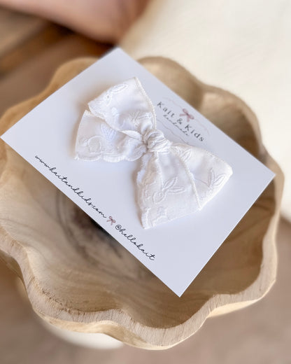 Embroidered bunny ✿ headband / clip