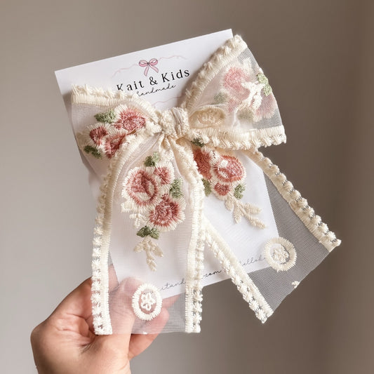 Embroidered flower clip ♡ large