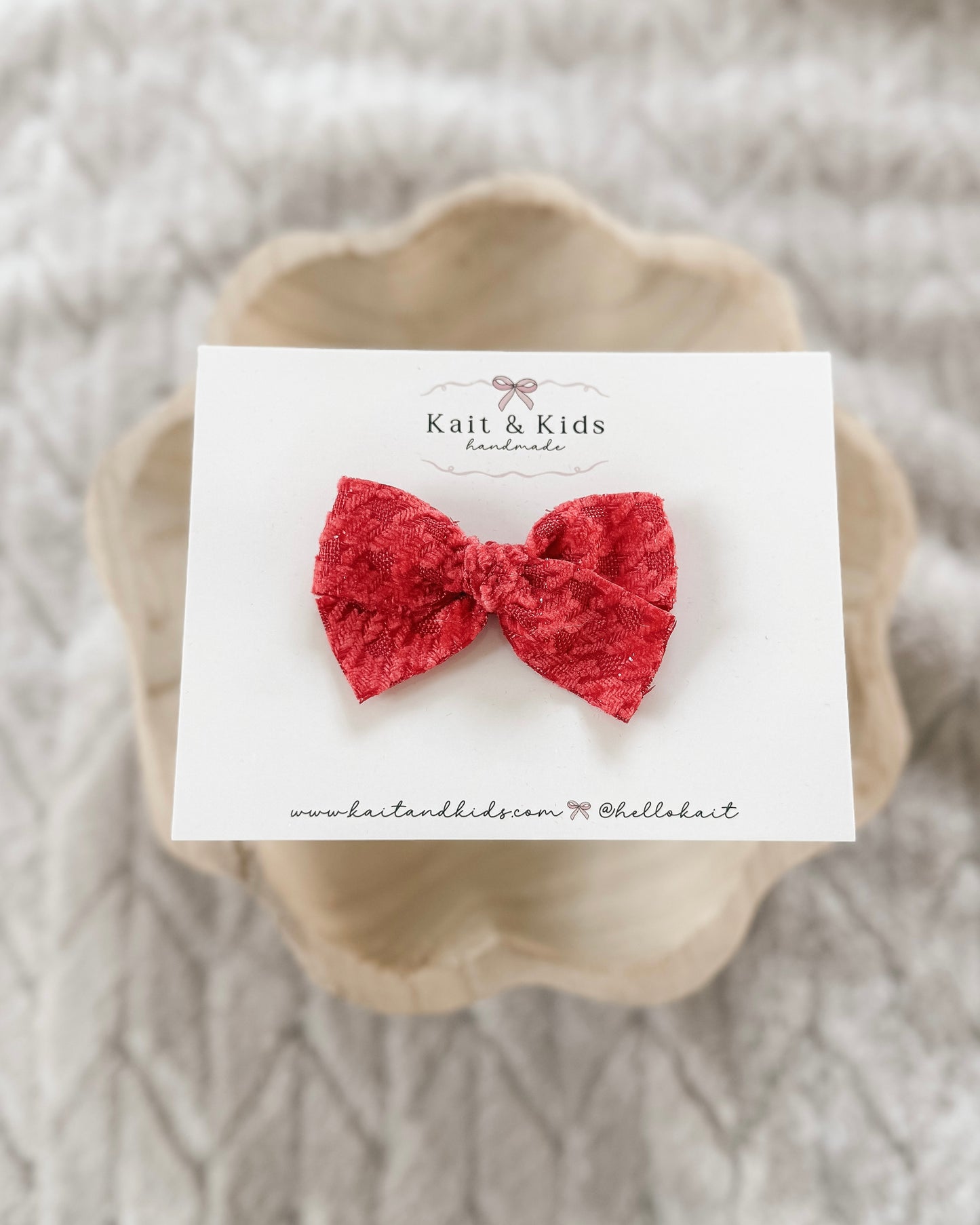 Red sweater / mini classic