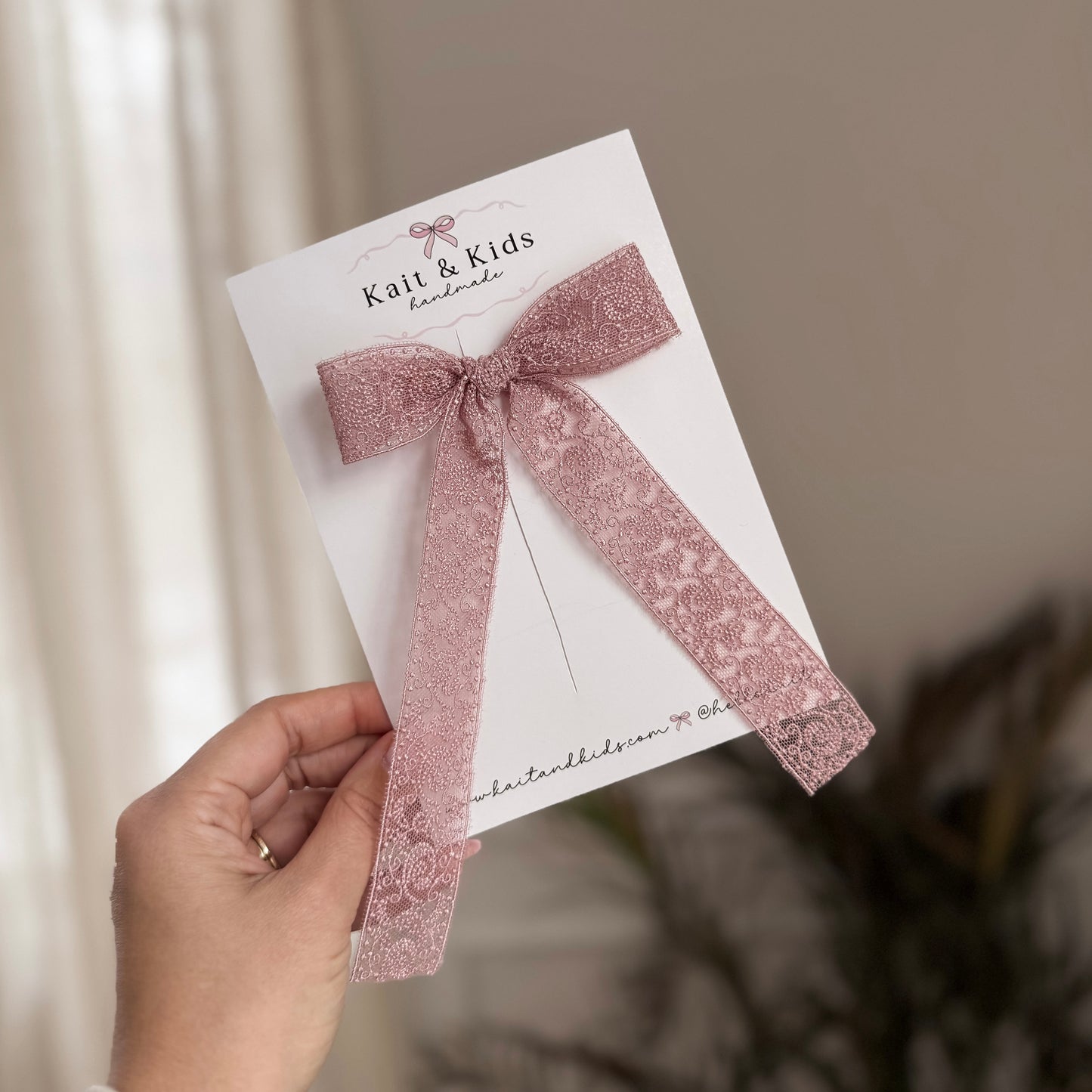 Dusty rose lace ♡ Longtail ♡ clip