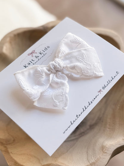 Embroidered bunny ✿ headband / clip