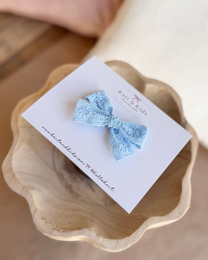 Robyn's egg lace ✿  headband / clip / piggy set