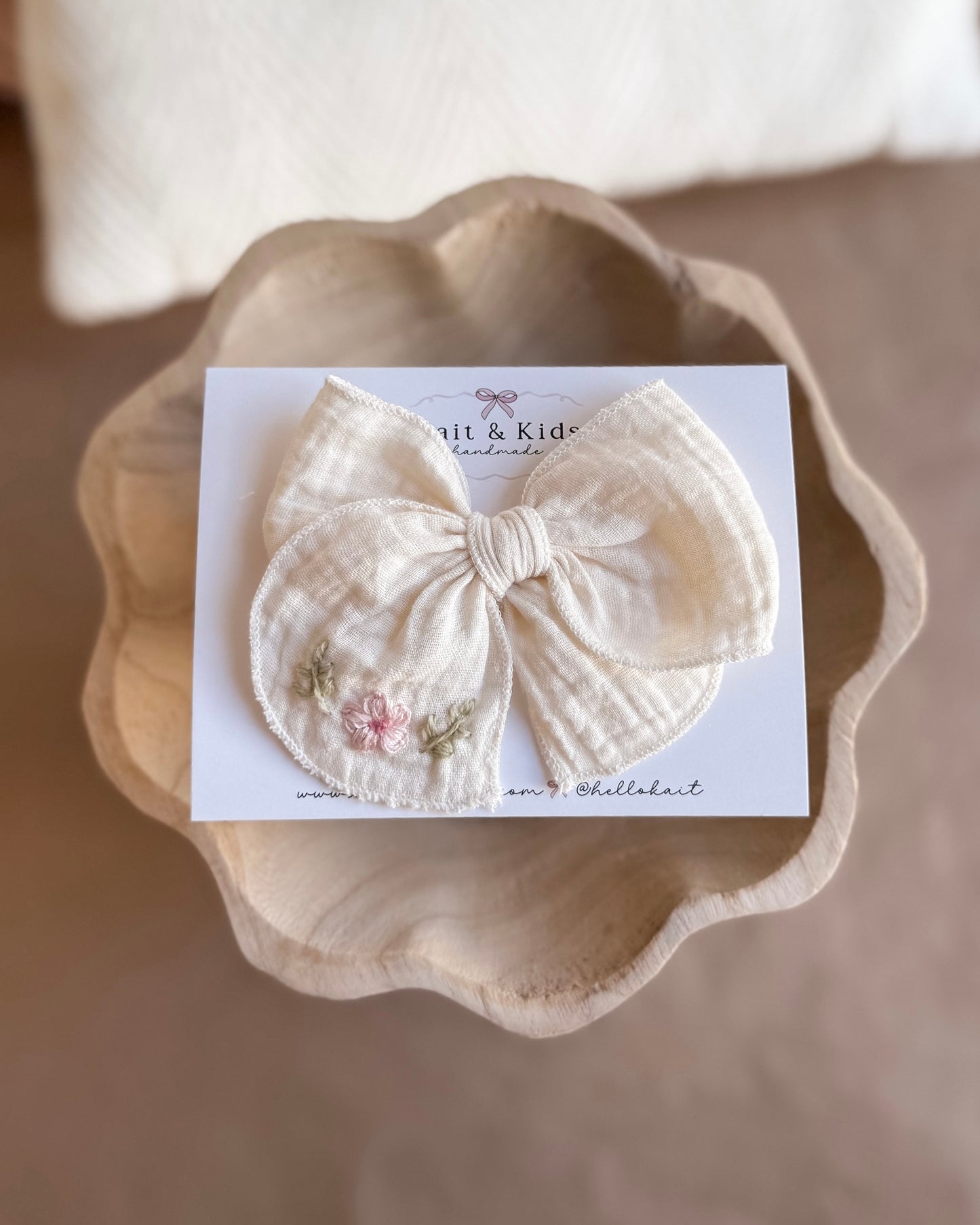 Muslin flower embroidery ✿ fable